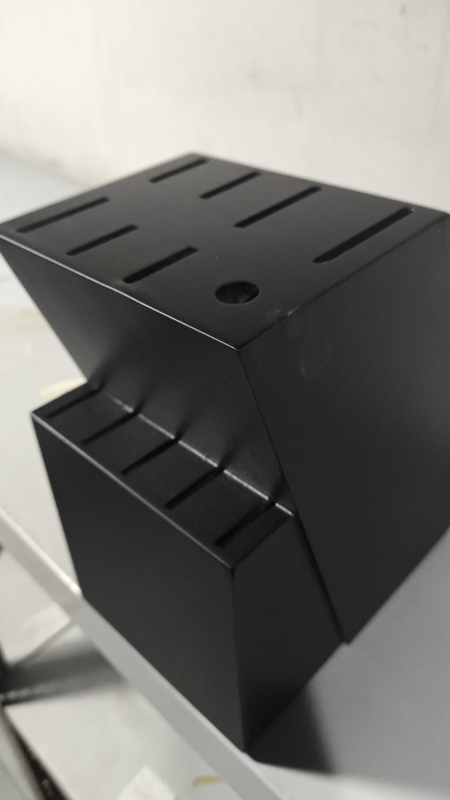 tacoma de madera para ordenar los cuchillo