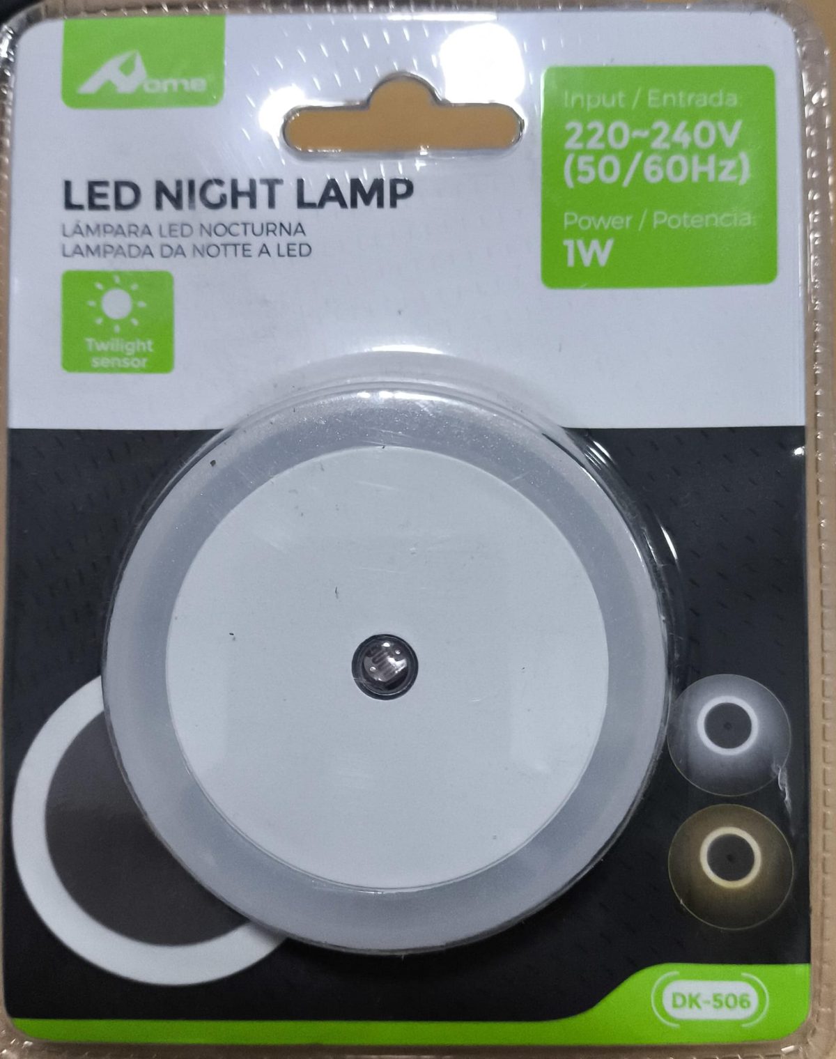 Luces lampara nocturna de 1 w de potencia , funciona directo al enchufe 