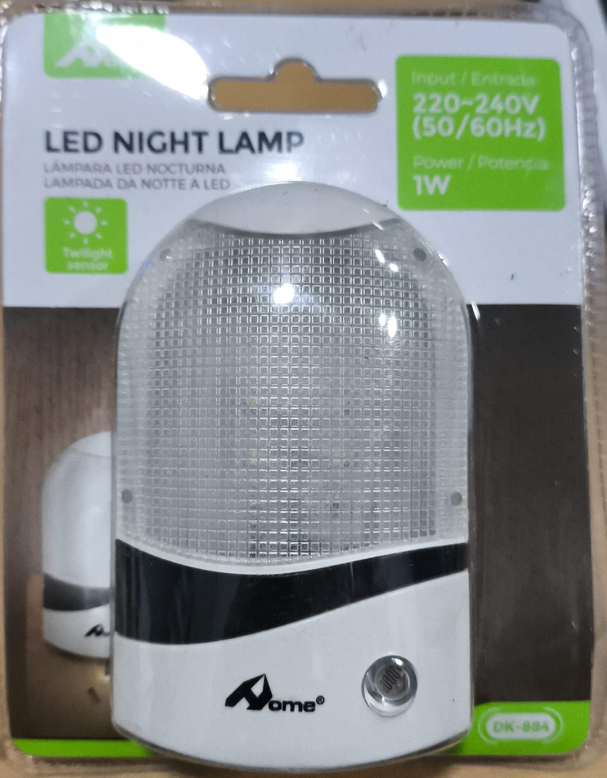 Luces lampara nocturna de 1 w de potencia , funciona directo al enchufe 