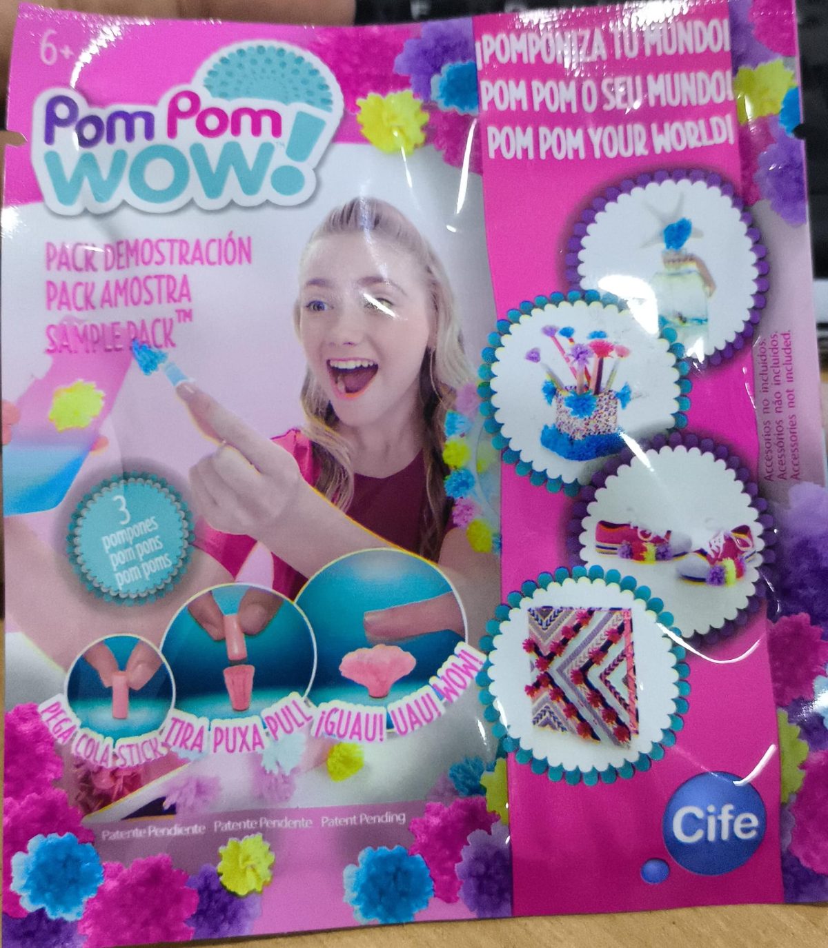 sobre de pom pom wow